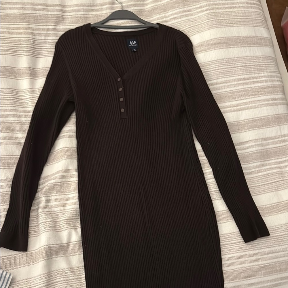 GAP Black Long Sleeve V-Neck Bodycon Dress